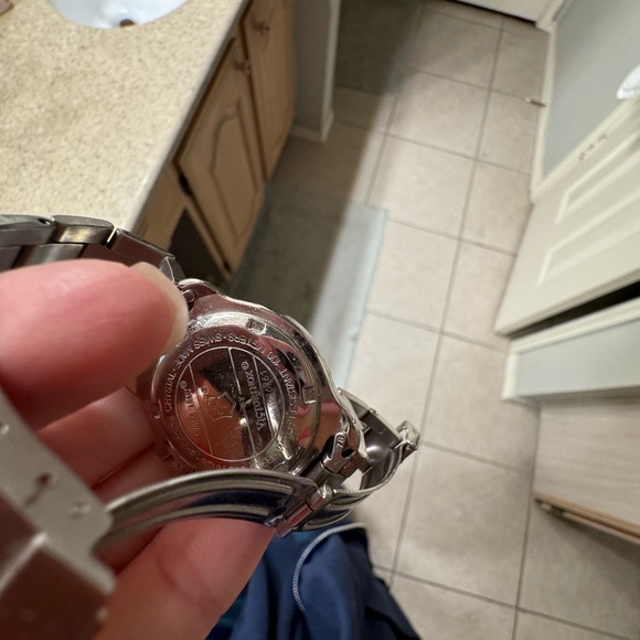 Swiss army watch - Picture 2 of 4